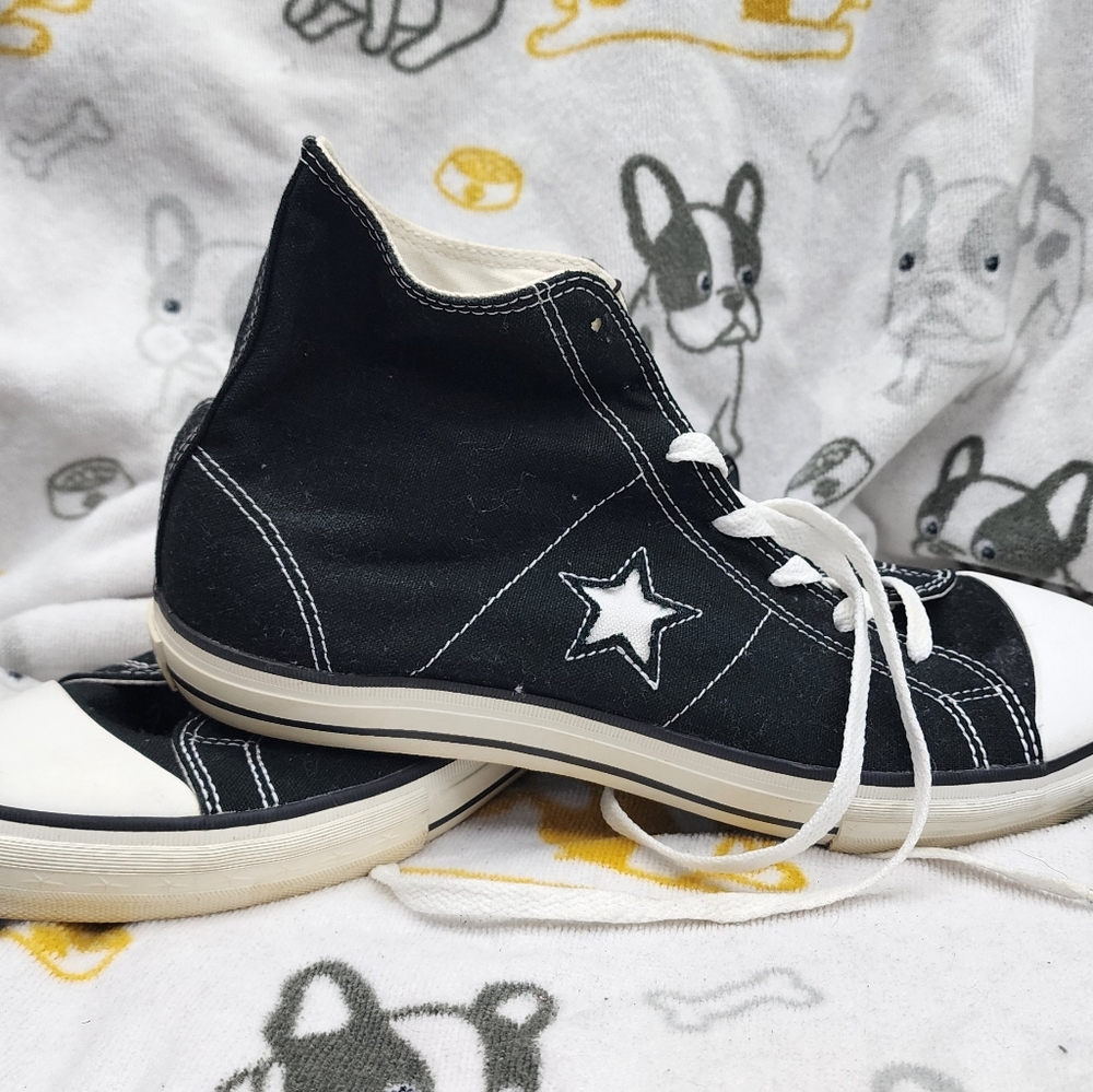 NWT Men's Size 11 Black and White Converse One Star High Tops